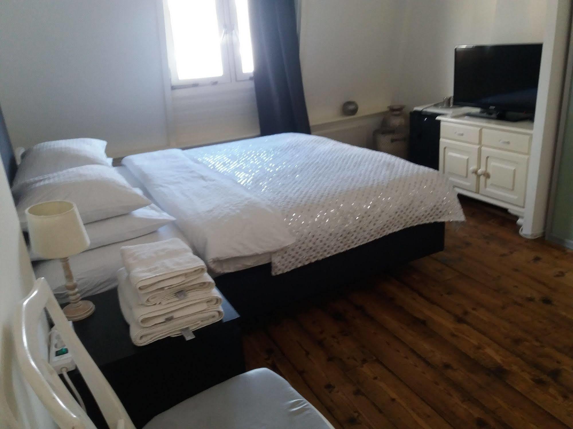 Jamila Suites Amersfoort Bagian luar foto