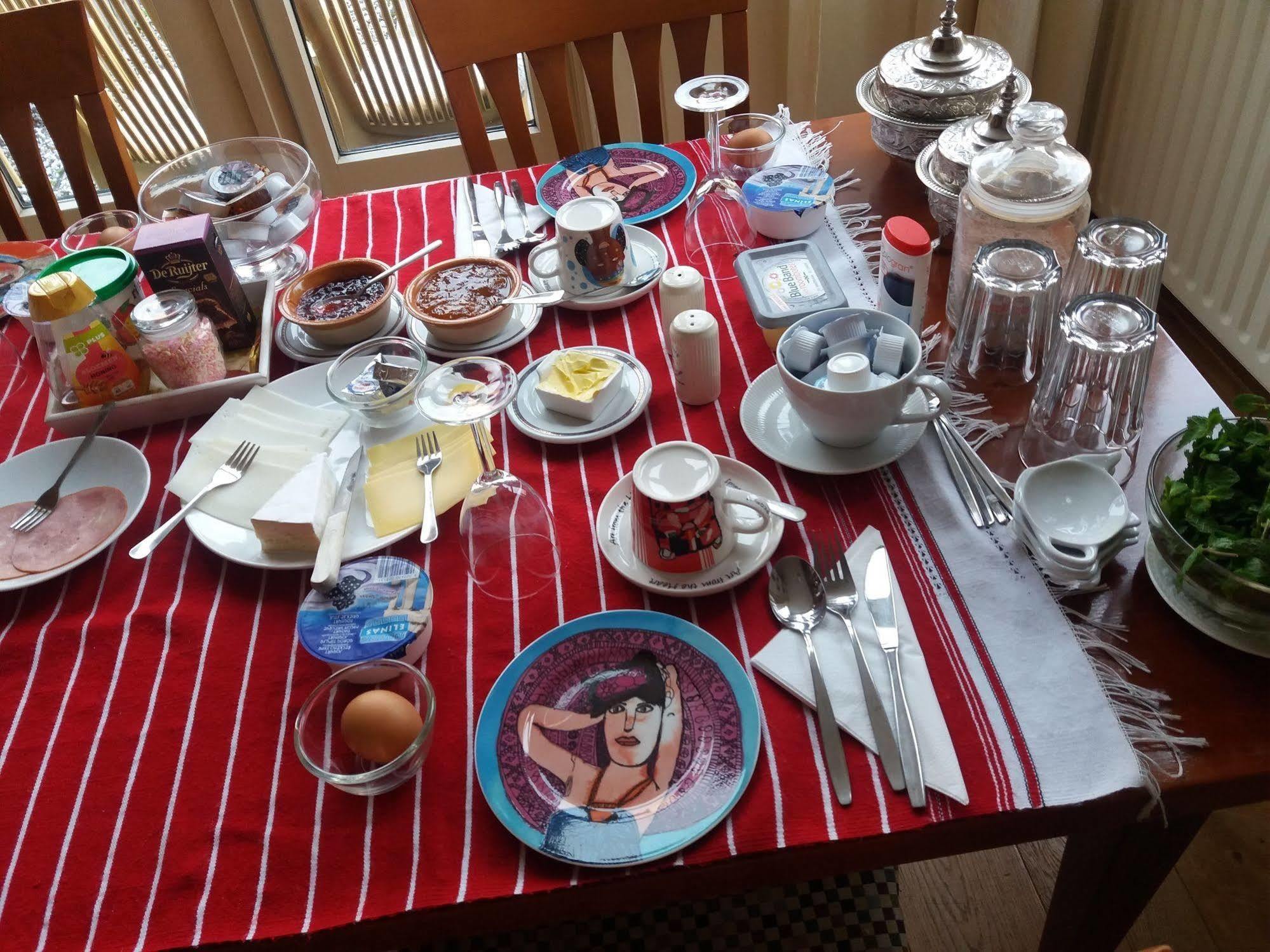 Jamila Suites Amersfoort Bagian luar foto